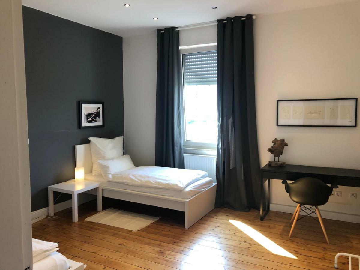 Luxe Apartment Am Rhein ヴォルムス エクステリア 写真