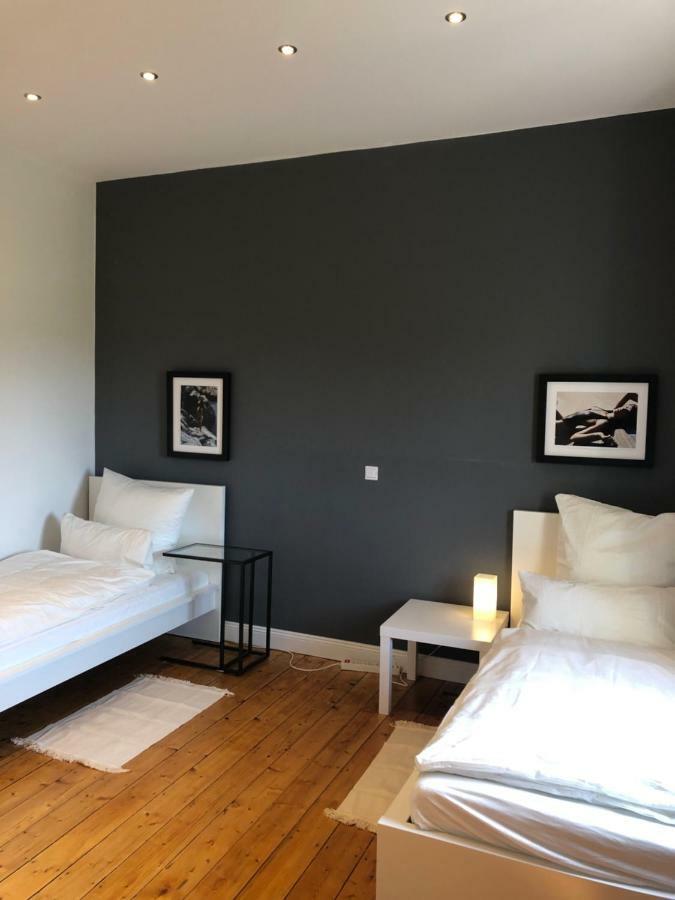 Luxe Apartment Am Rhein ヴォルムス エクステリア 写真